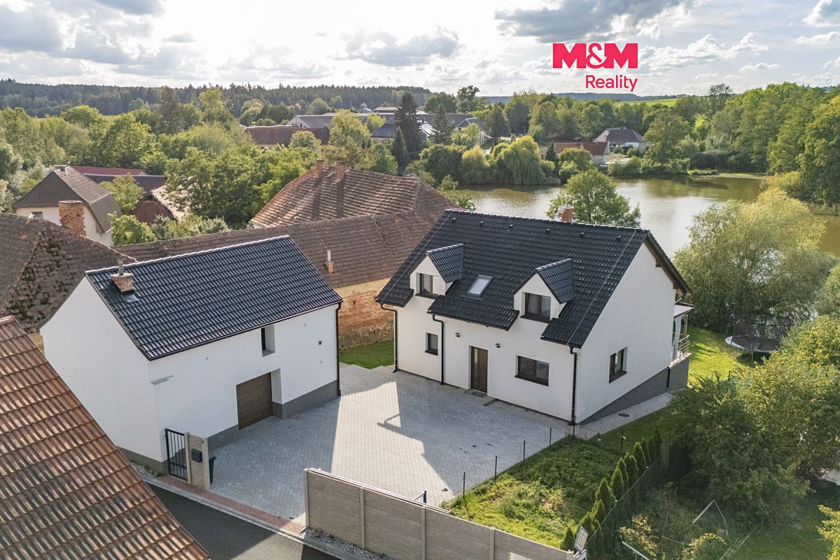 Prodej rodinného domu 144 m², pozemek 925 m²